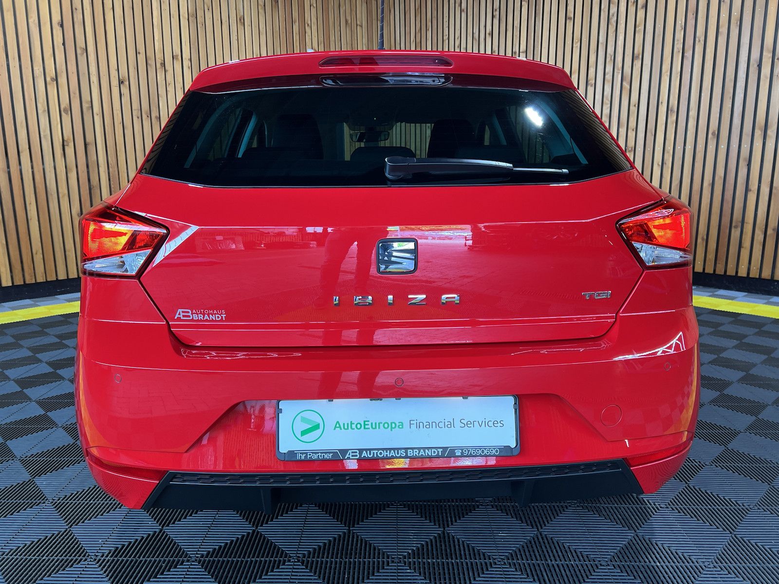 Fahrzeugabbildung SEAT Ibiza 1.0 TGI Style *Navi*PDC*Sitzhz*Kamera*App*