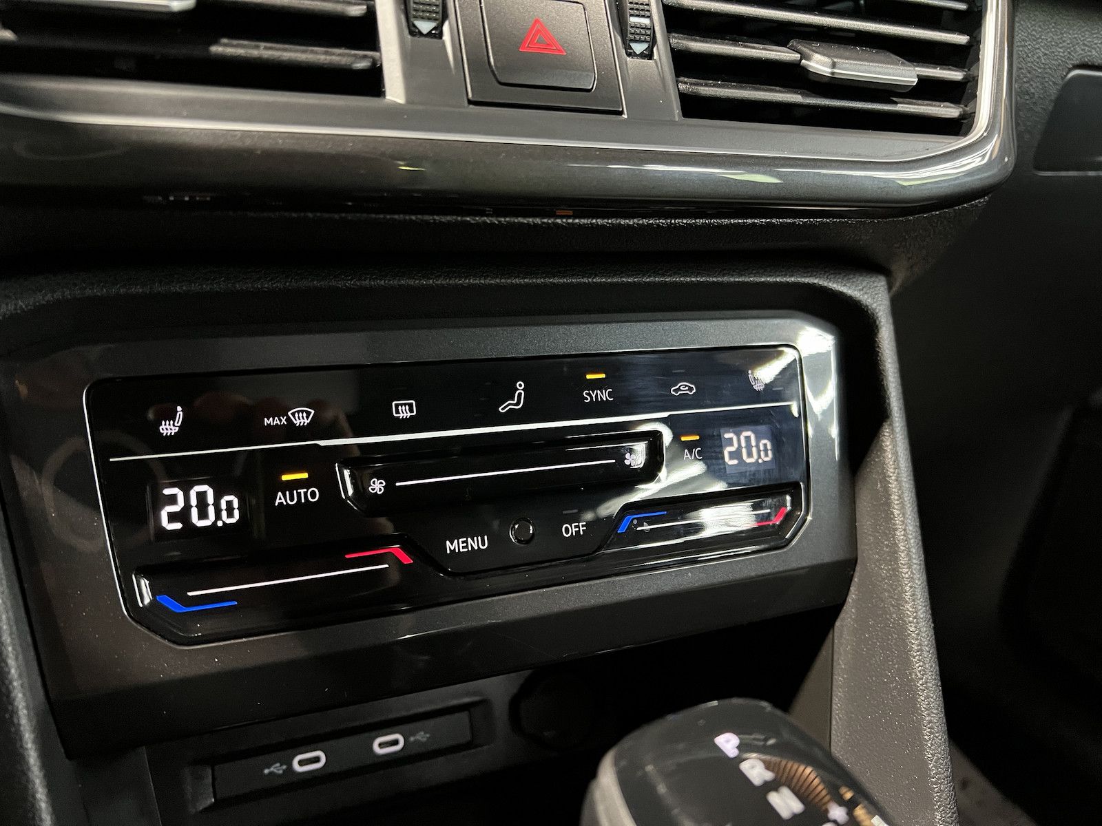 Fahrzeugabbildung SEAT Tarraco 2,0 TDI DSG Navi*LED*Kam*AHK*7-Sitzer*VC