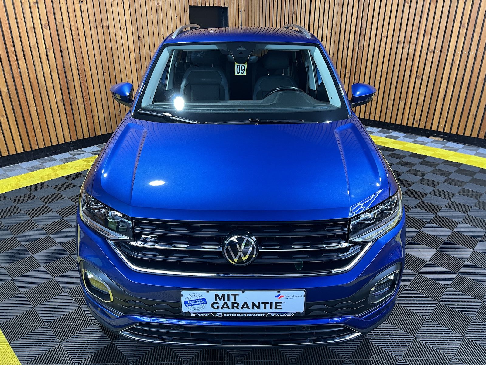 Fahrzeugabbildung Volkswagen T-Cross TSI Style R-Line *Navi*ACC*Alu*Kamera*