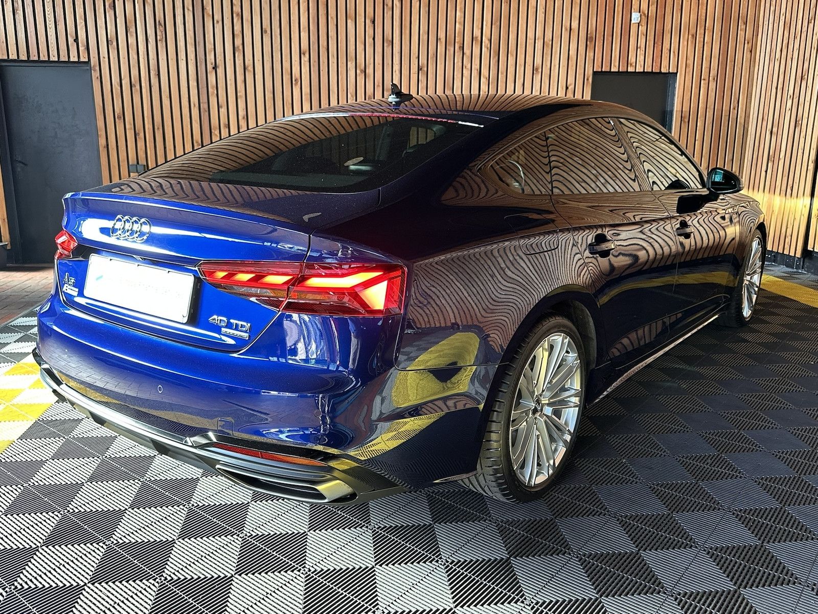 Fahrzeugabbildung Audi A5 Sportback TDI qu. S Line Navi*Virt*Kam*Matrix