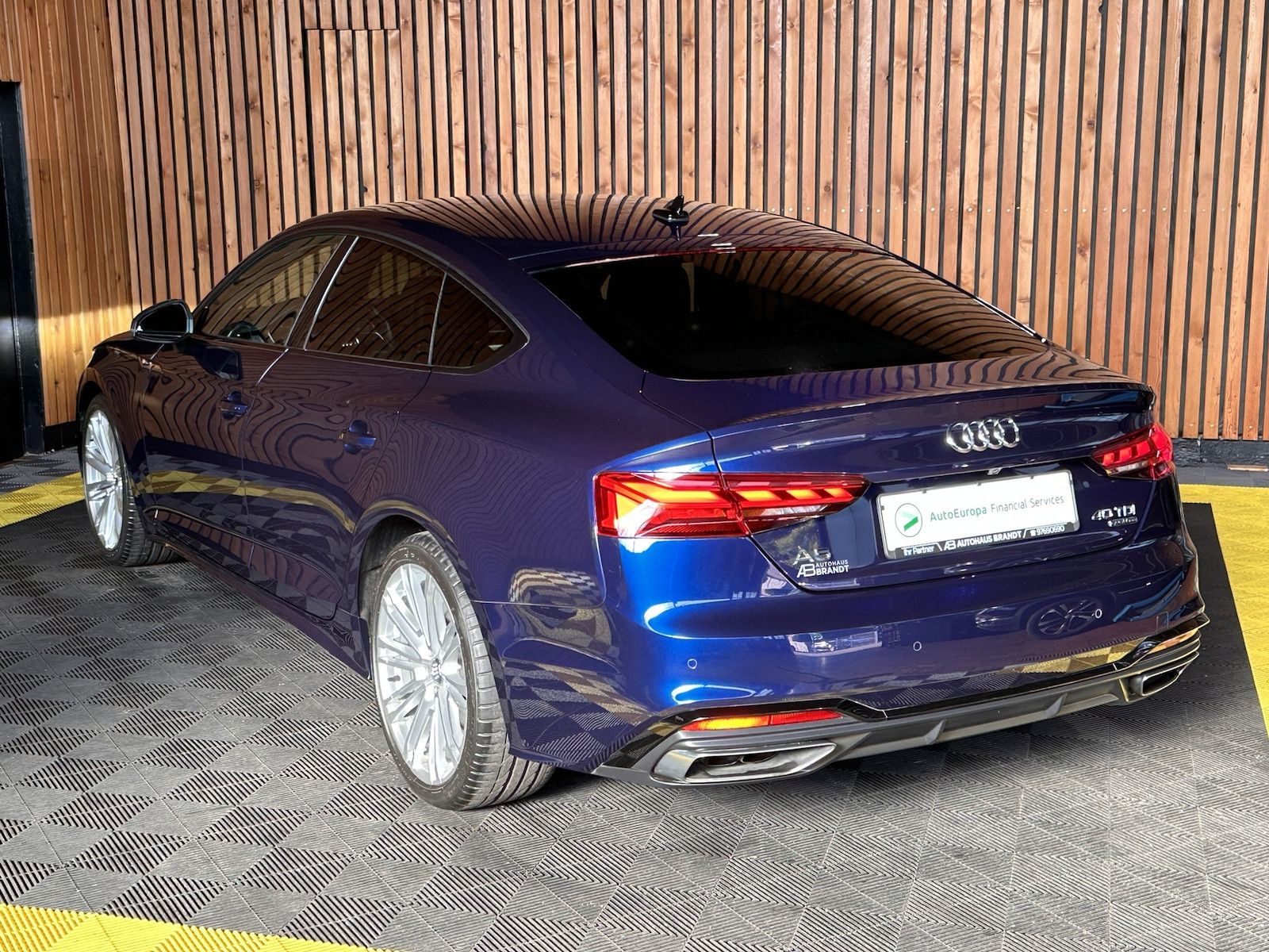 Fahrzeugabbildung Audi A5 Sportback TDI qu. S Line Navi*Virt*Kam*Matrix