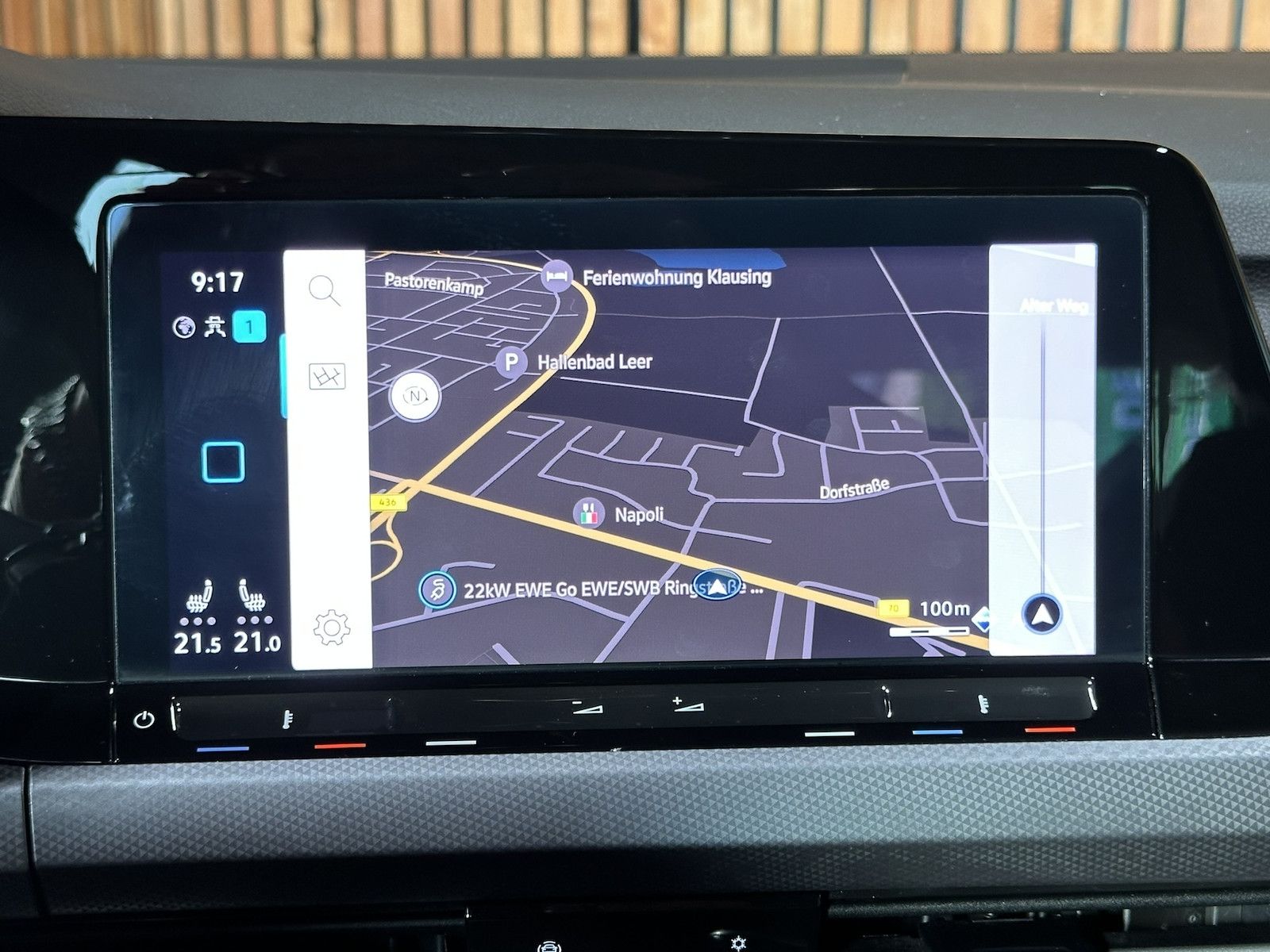 Fahrzeugabbildung Volkswagen Golf Variant 1,5 TSI Navi*Virtual*Kam*Matrix*AHK