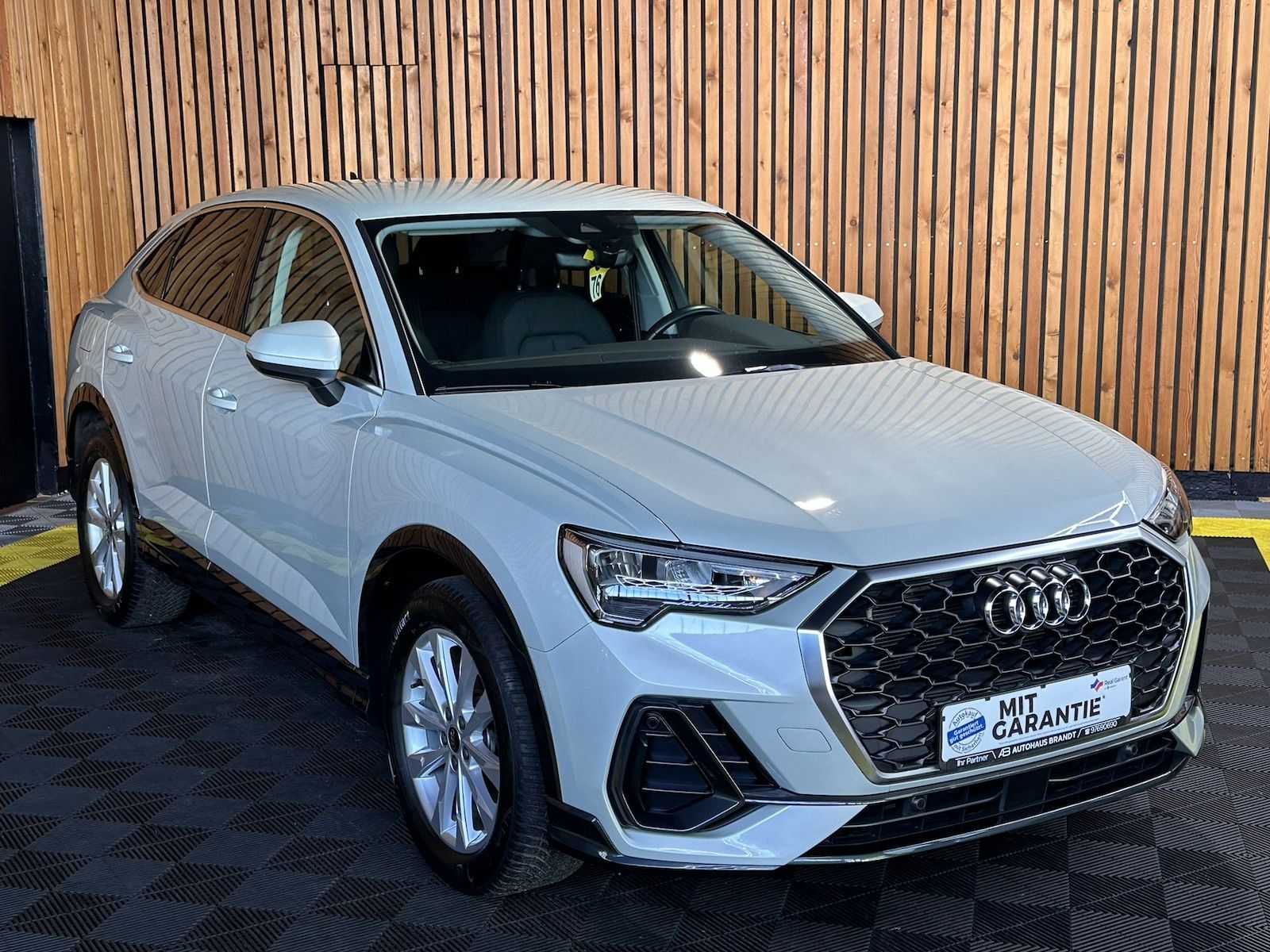 Fahrzeugabbildung Audi Q3 Sportback 35TDI Aut. *Navi*LED*Virtual*Kamera