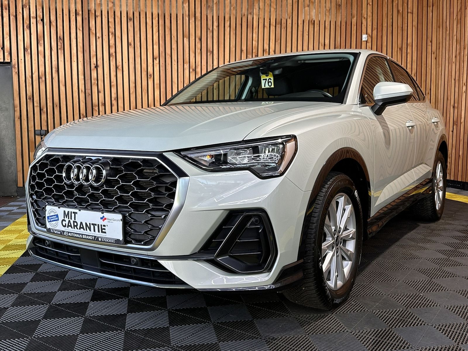 Fahrzeugabbildung Audi Q3 Sportback 35TDI Aut. *Navi*LED*Virtual*Kamera