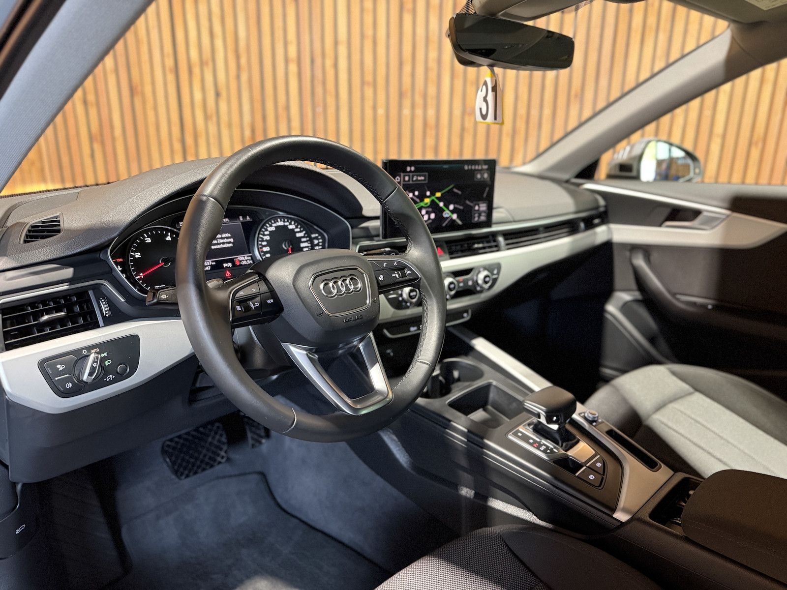 Fahrzeugabbildung Audi A4 Avant 2,0 TDI Aut. *Navi+*ACC*AHK*Kamera*LED*