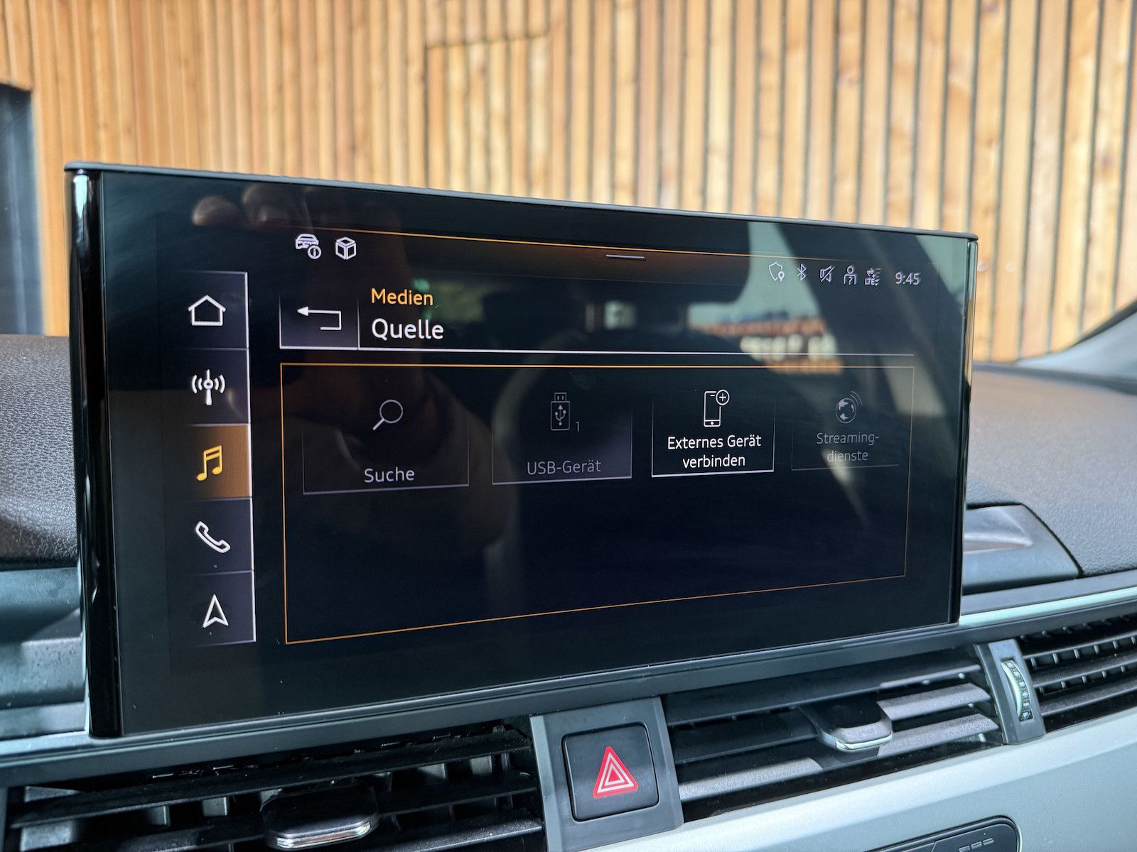 Fahrzeugabbildung Audi A4 Avant adv. TDI Aut. *Black*Navi+*AHK*Virtual*