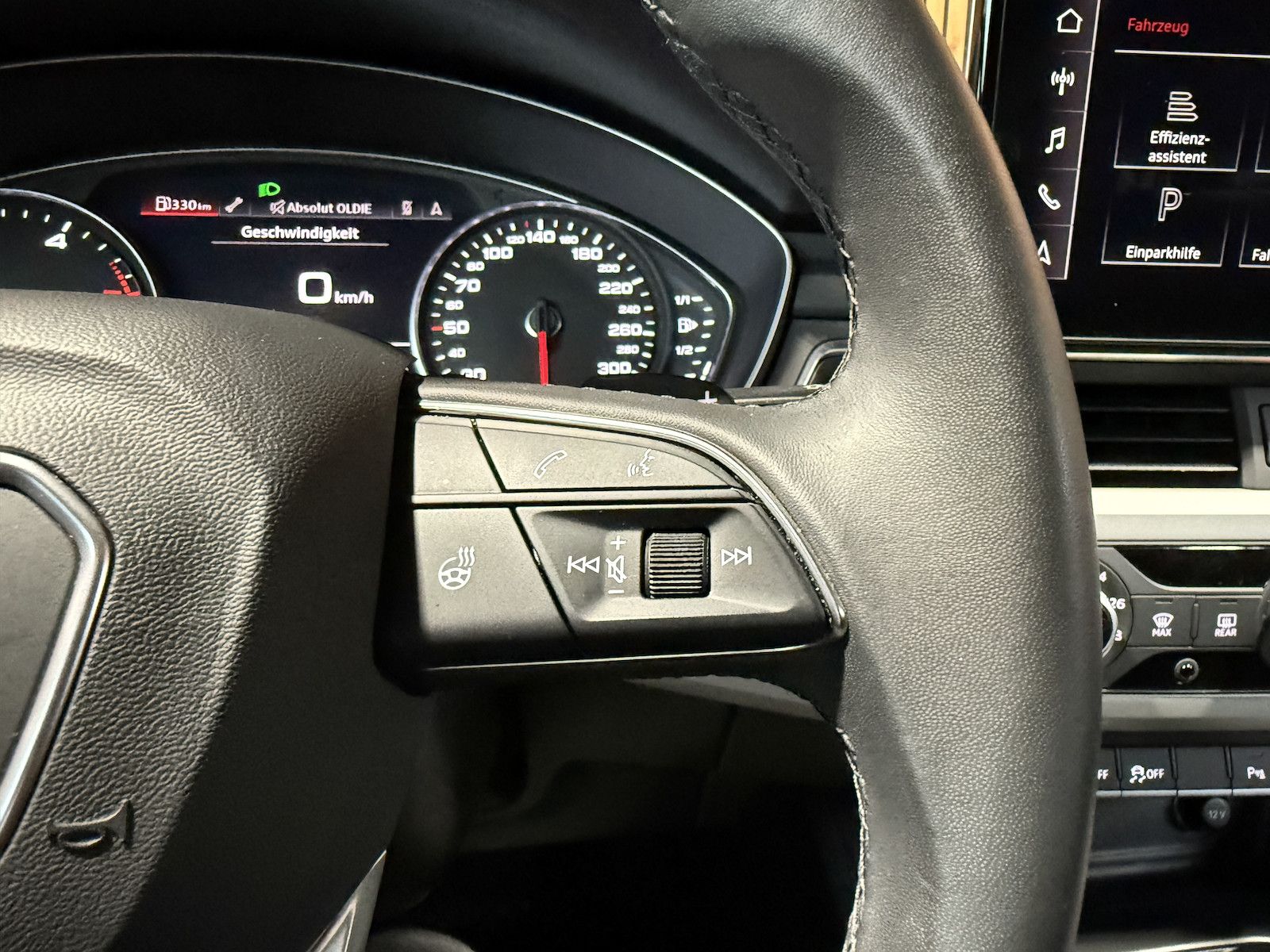 Fahrzeugabbildung Audi A4 Avant advanced TDI Aut. *Navi+*ACC*AHK*Kamera