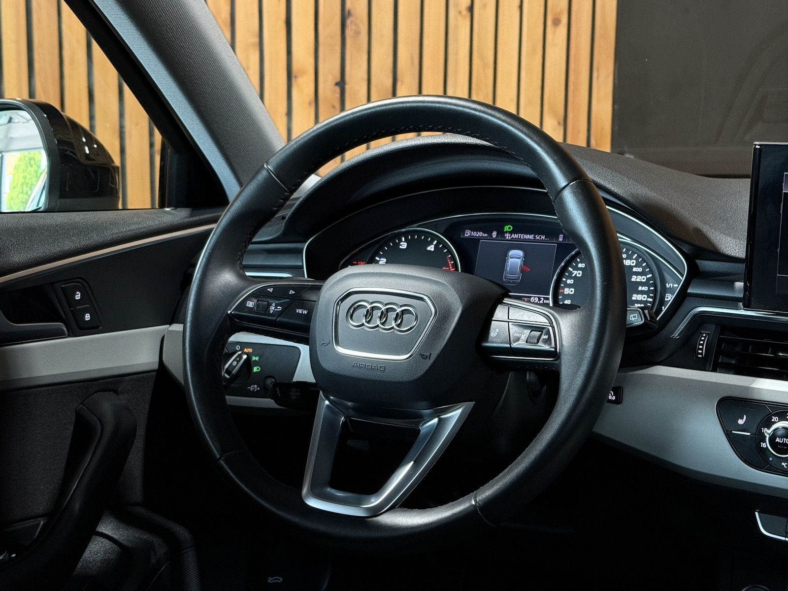 Fahrzeugabbildung Audi A4 Avant advanced TDI Aut. *Navi+*ACC*Kamera*LED