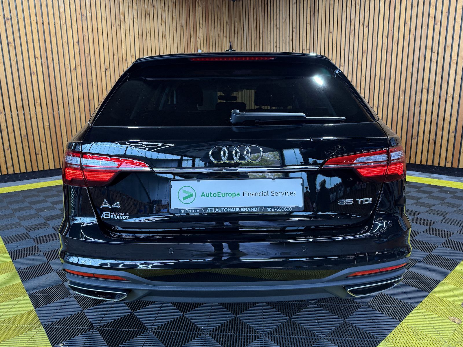 Fahrzeugabbildung Audi A4 Avant 2,0 TDI Aut. *Navi+*ACC*AHK*Kamera*LED*