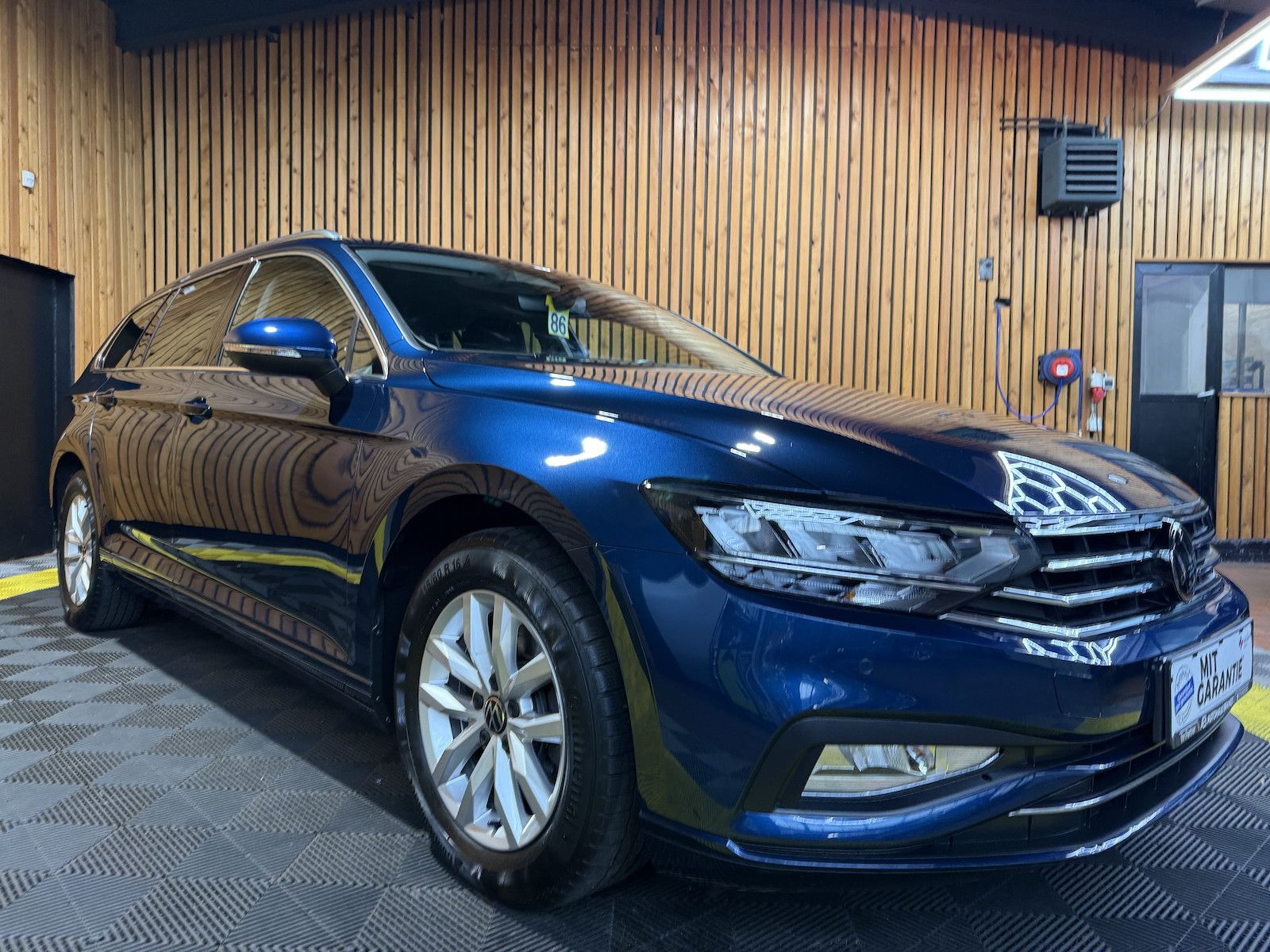 Fahrzeugabbildung Volkswagen Passat Variant TDI DSG *Navi*LED*Kam*AHK*Virtual