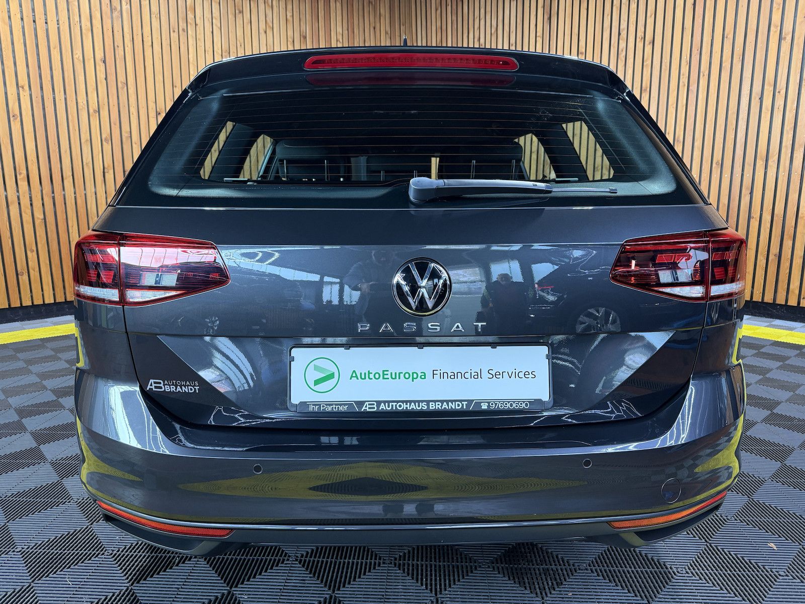 Fahrzeugabbildung Volkswagen Passat Variant 2,0 TSI DSG *Navi*LED*Kam*AHK*ACC