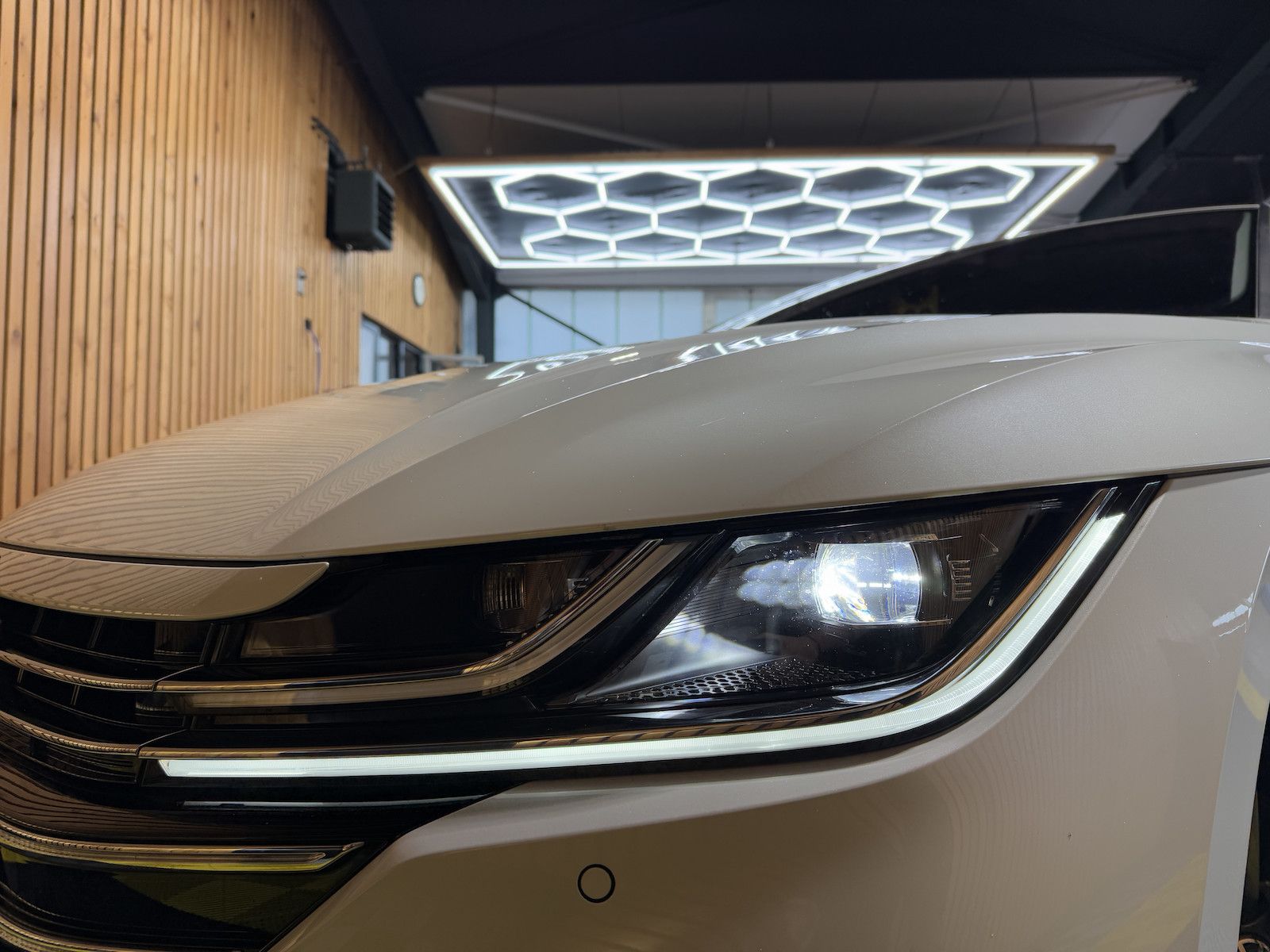 Fahrzeugabbildung Volkswagen Arteon Shooting B. TDI *Navi*LED*Virtual*Kam*ACC