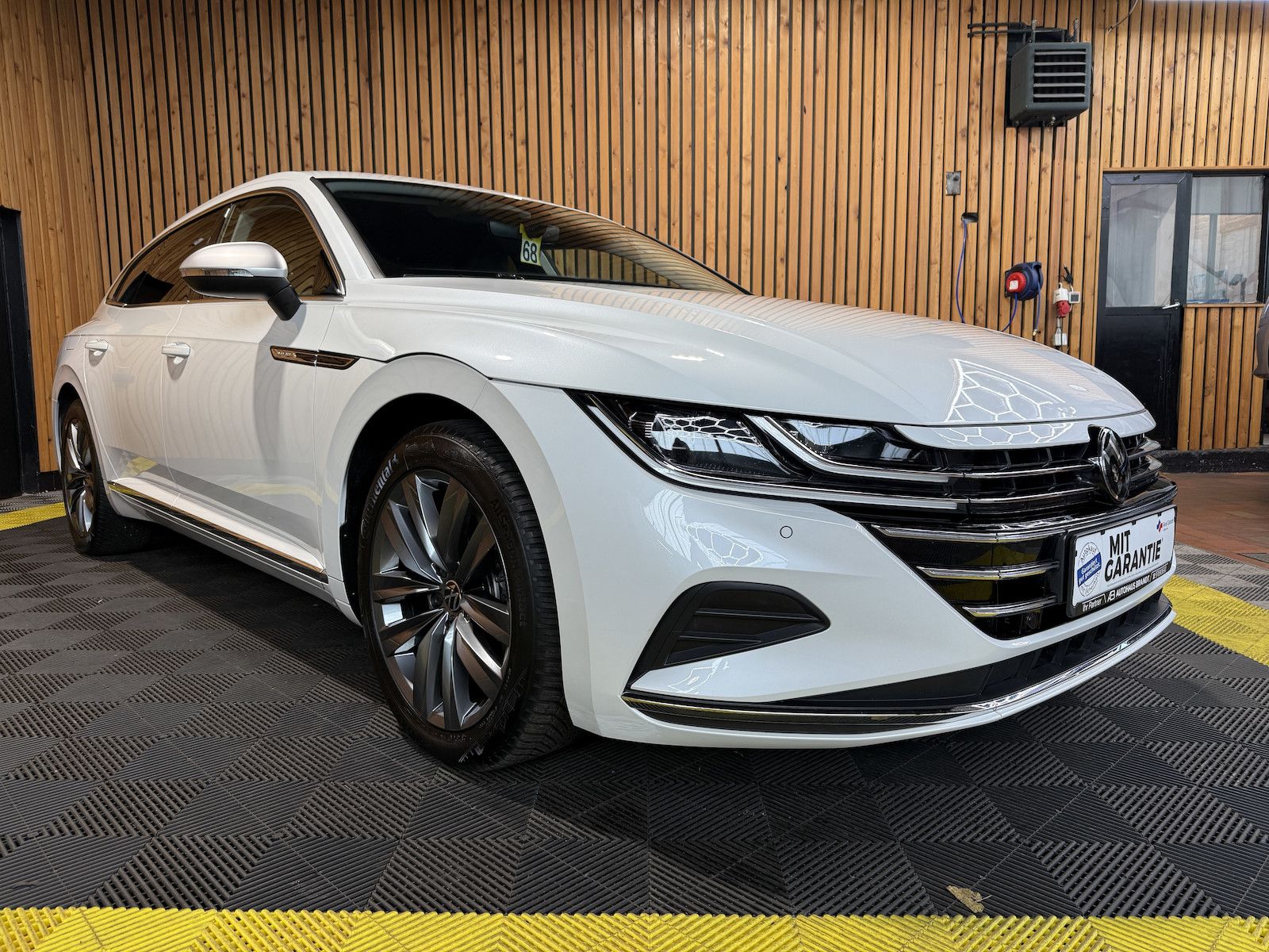 Fahrzeugabbildung Volkswagen Arteon Shooting B. TDI *Navi*LED*Virtual*Kam*ACC