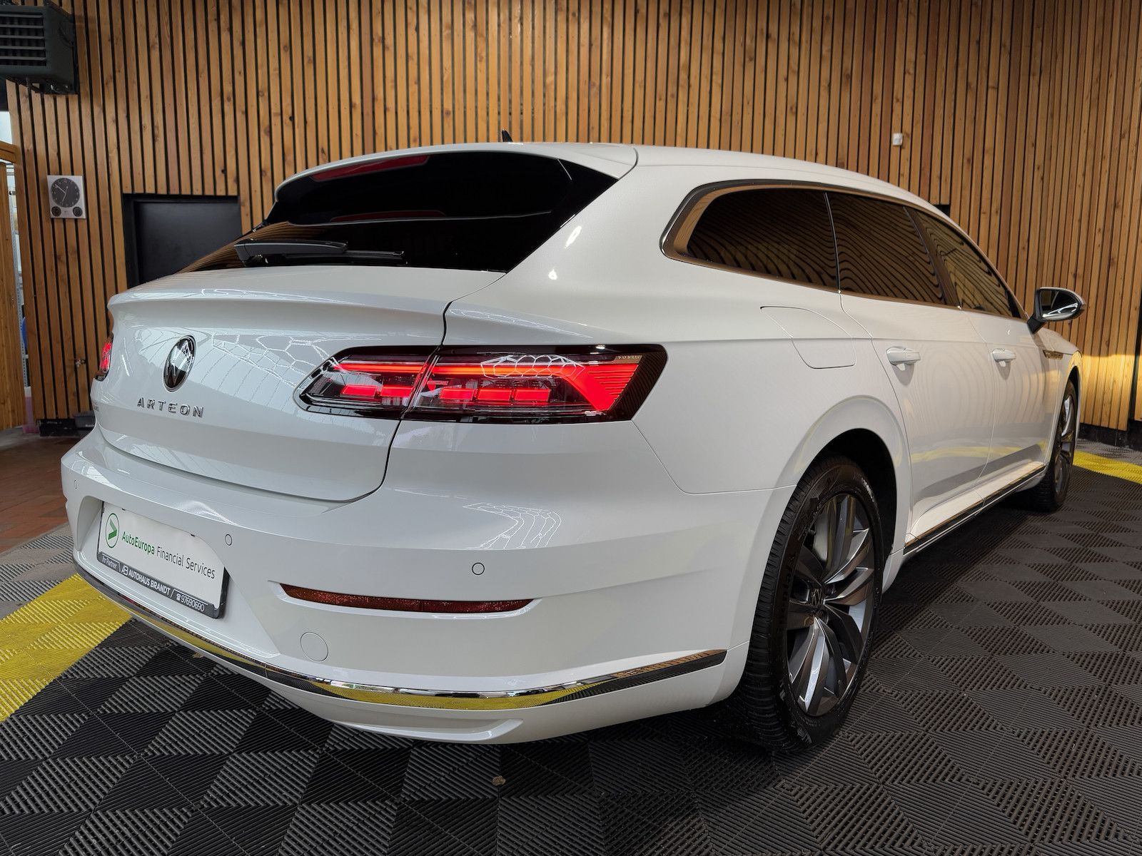 Fahrzeugabbildung Volkswagen Arteon Shooting B. TDI *Navi*LED*Virtual*Kam*ACC