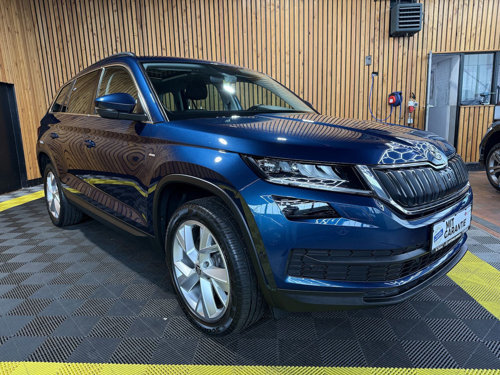 Fahrzeugabbildung SKODA Kodiaq 2,0 TDI 4x4 *Navi*LED*Virtual*Pano*Canton