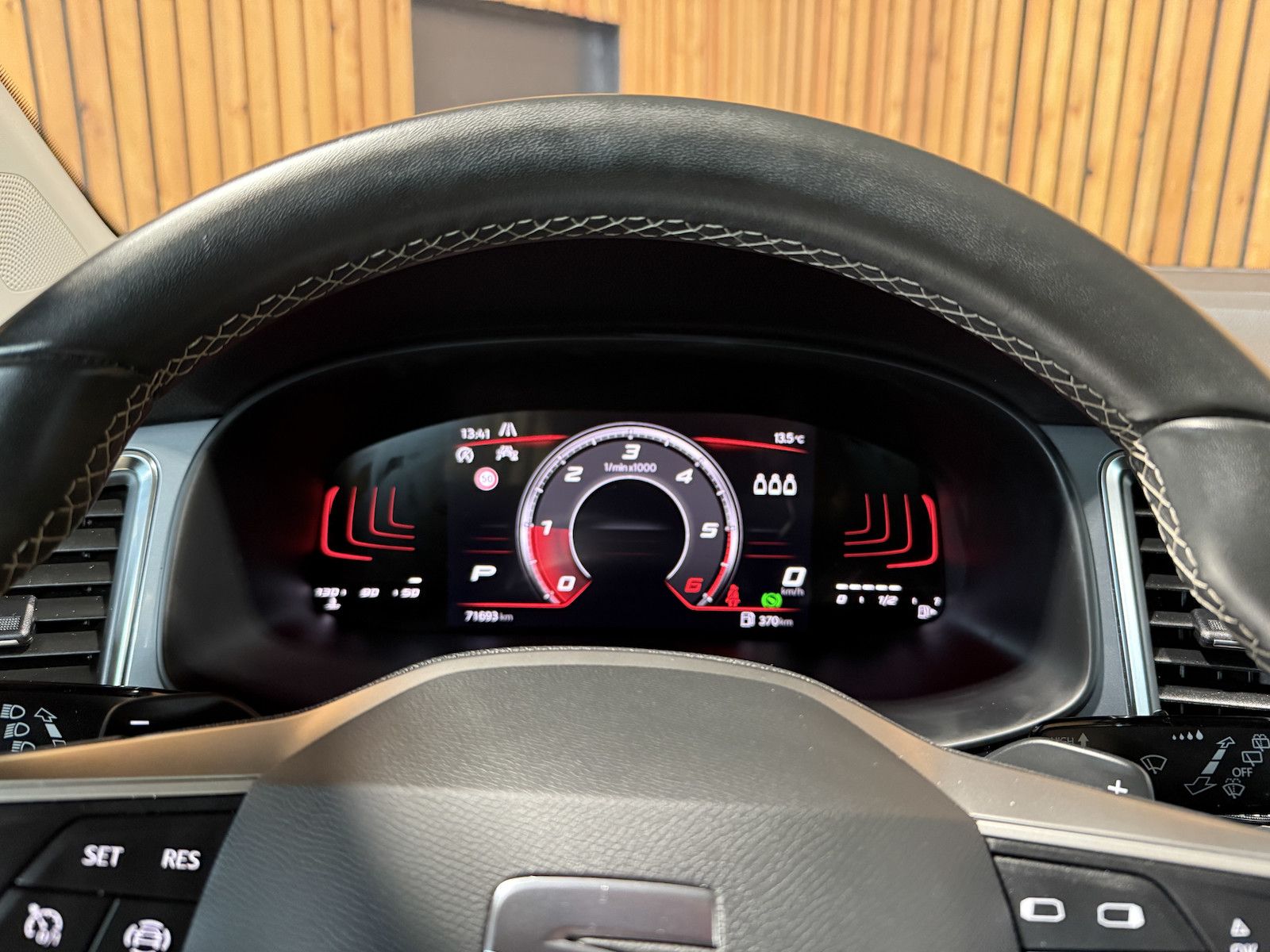 Fahrzeugabbildung SEAT Ateca 2,0 TDI DSG *Navi*LED*Kam*Virtual*AHK*ACC*