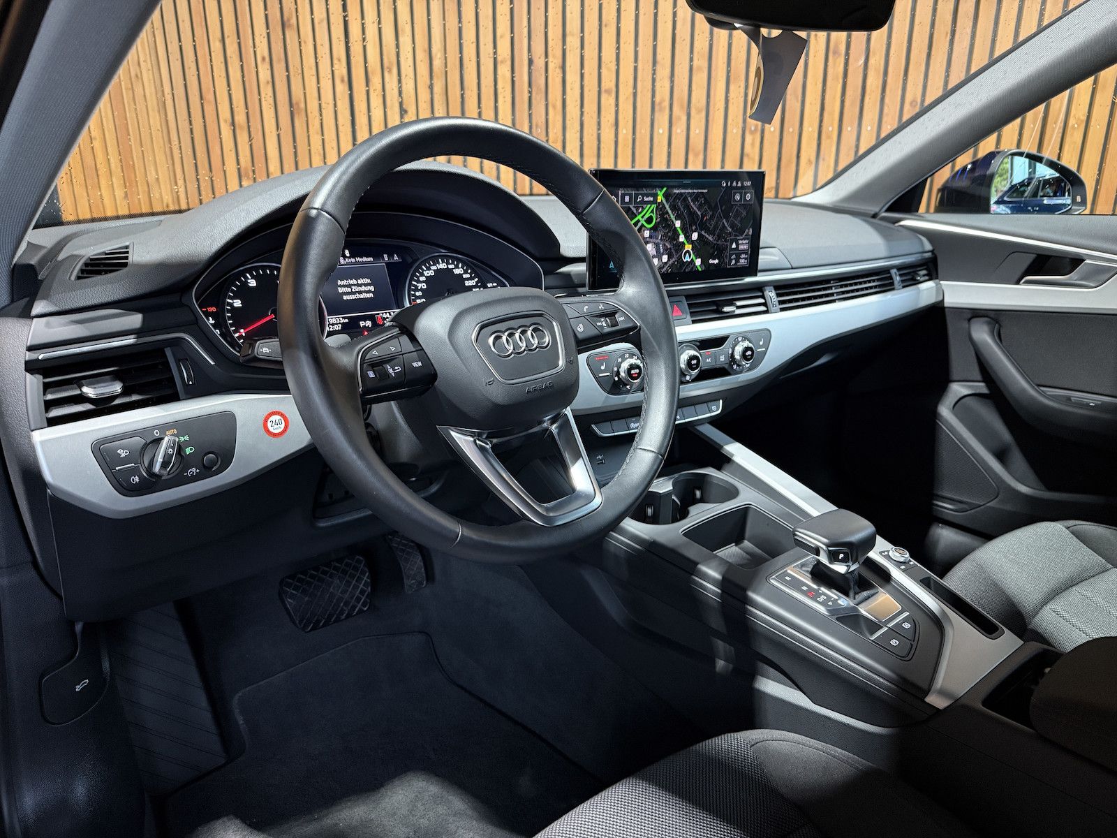 Fahrzeugabbildung Audi A4 Avant 2,0 TDI Aut. *Navi+*ACC*AHK*Kamera*LED*