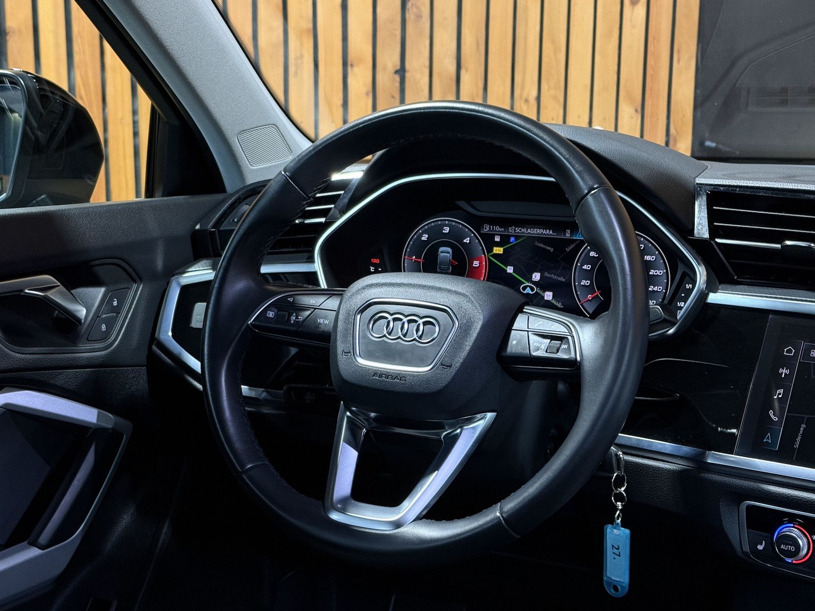 Fahrzeugabbildung Audi Q3 Sportback 35TDI Aut. *Navi+*LED*Virtual*Kam*