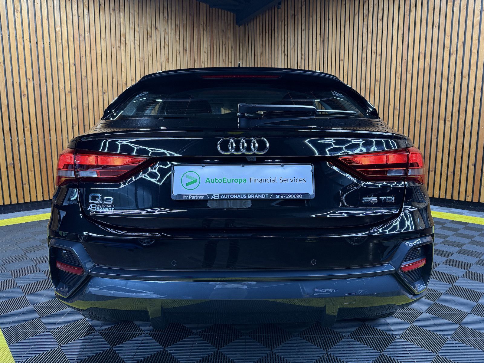 Fahrzeugabbildung Audi Q3 Sportback 35TDI Aut. *Navi+*LED*Virtual*Kam*