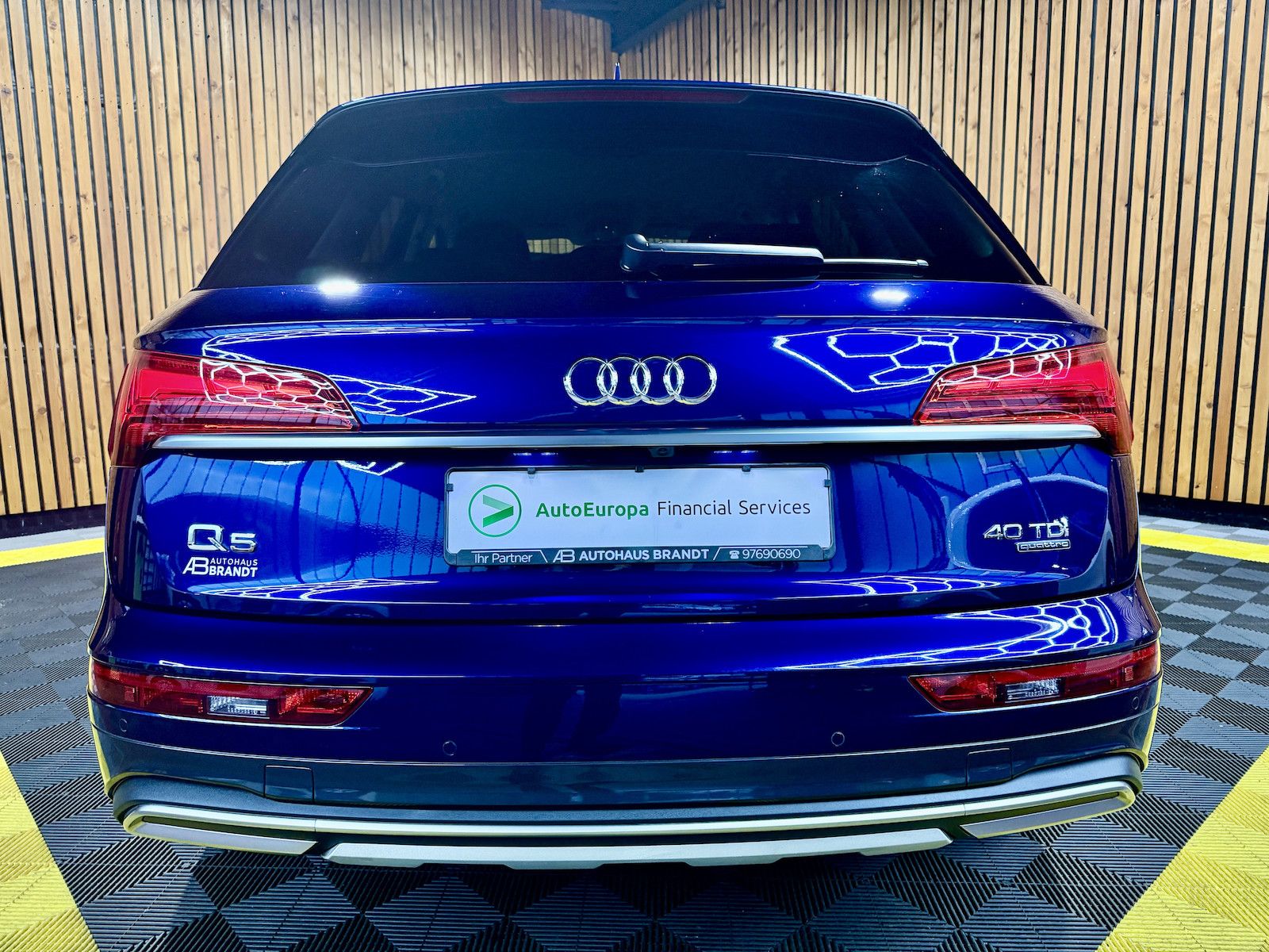 Fahrzeugabbildung Audi Q5 40 TDI qu. advanced *Navi*AHK*Kam*ACC*Virtual