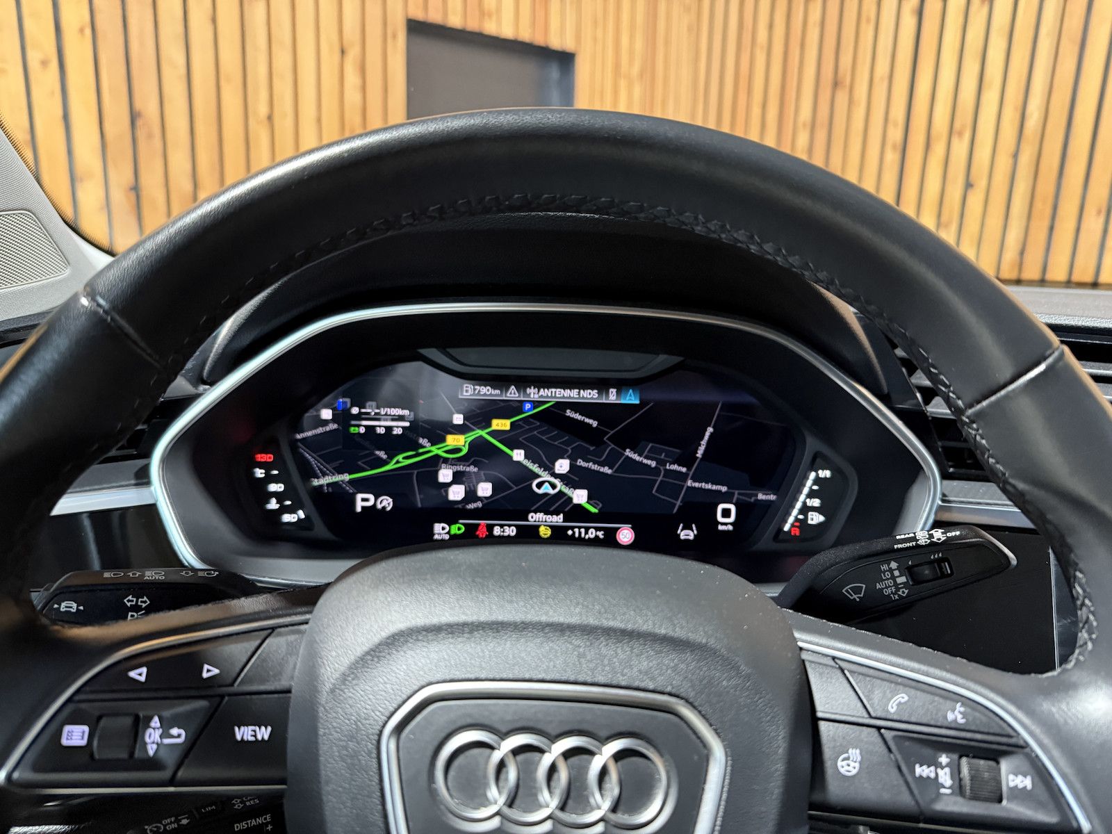 Fahrzeugabbildung Audi Q3 35 TDI advanced Aut. Navi*LED*Virtual*Kam*AHK