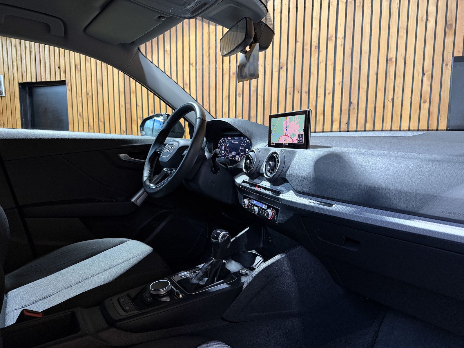 Fahrzeugabbildung Audi Q2 35 TFSI S tronic *Navi*Virtual*Kamera*ACC*