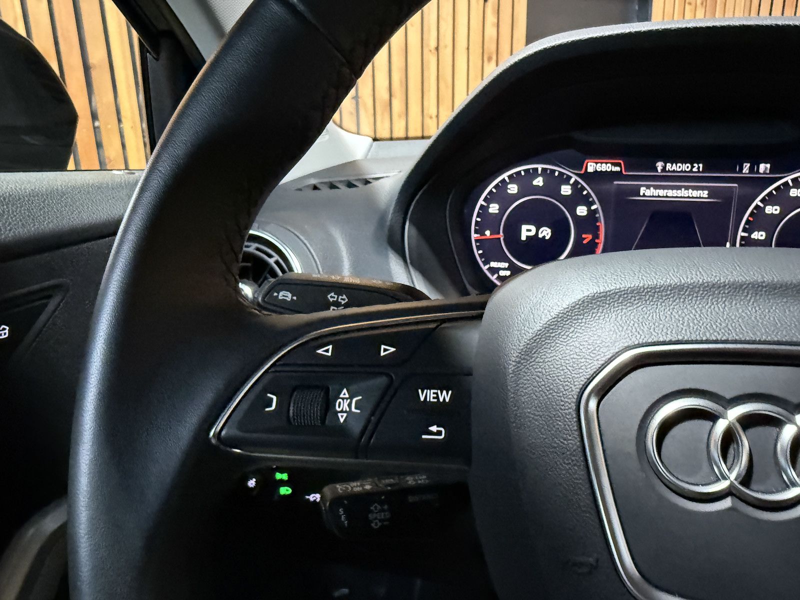 Fahrzeugabbildung Audi Q2 35 TFSI S tronic *Navi*Virtual*Kamera*ACC*