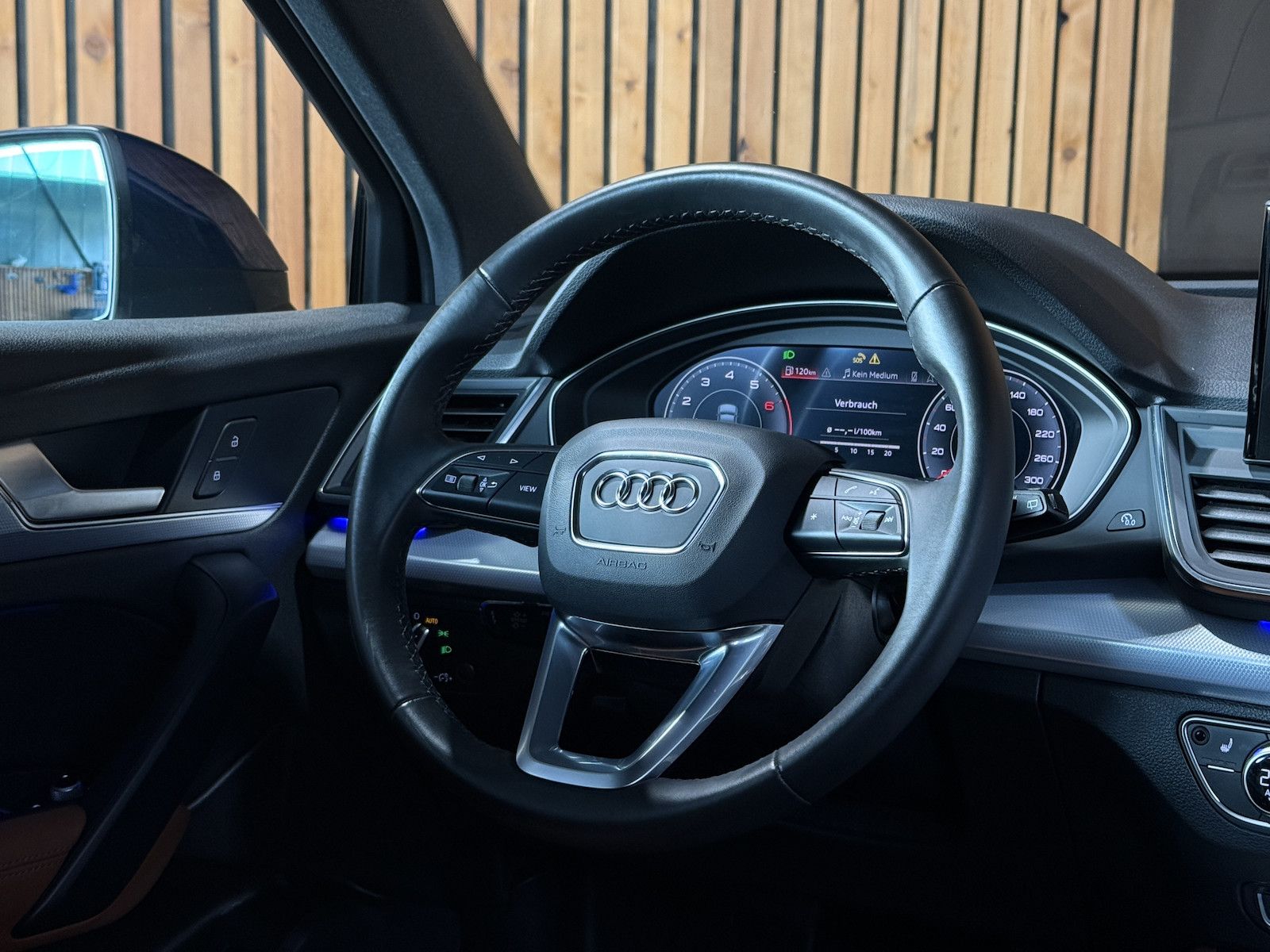 Fahrzeugabbildung Audi Q5 Sportback 40 TFSI S Line Navi*Leder*360°*StHz