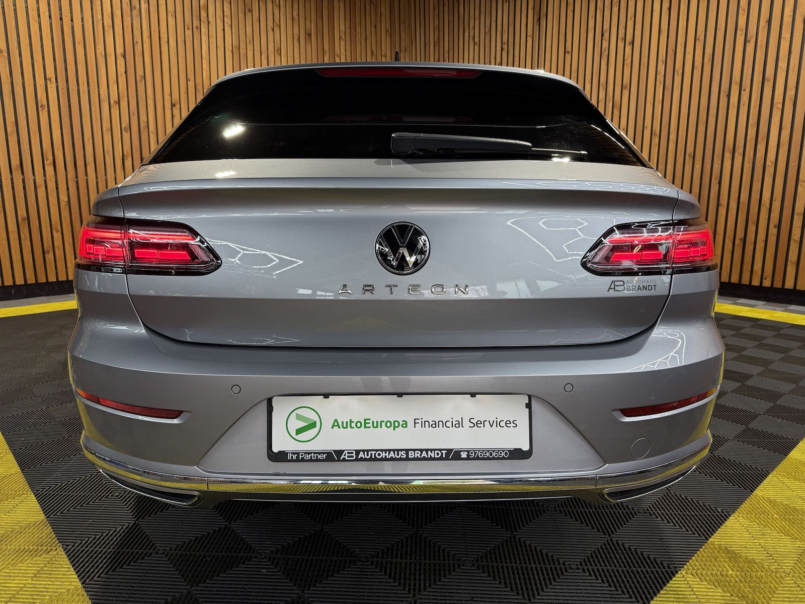 Fahrzeugabbildung Volkswagen Arteon SB 2,0 TDI DSG *Navi*Matrix*360*AHK*Leder