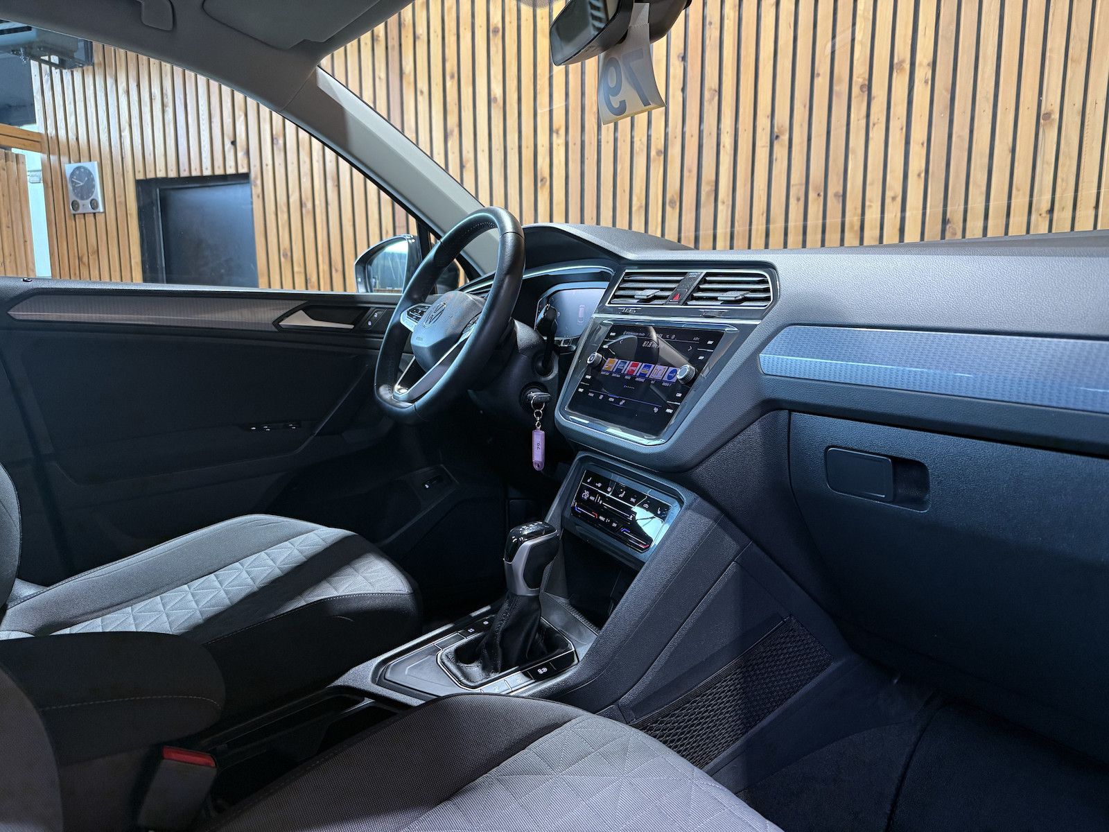 Fahrzeugabbildung Volkswagen Tiguan 2,0TDI Life DSG *Navi*ACC*Kam*LED*Virtual